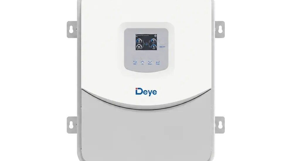 Onduleur solaire hors réseau Deye 6,6 kW SUN-6.6K-OG03LP1 vue de face Onduleur solaire hors réseau Deye 6,6 kW SUN-6.6K-OG03LP1-EU-AM2 vu de face, écran LCD